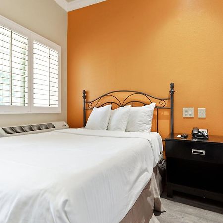 Le Blanc Inn & Suites El Monte Exteriér fotografie