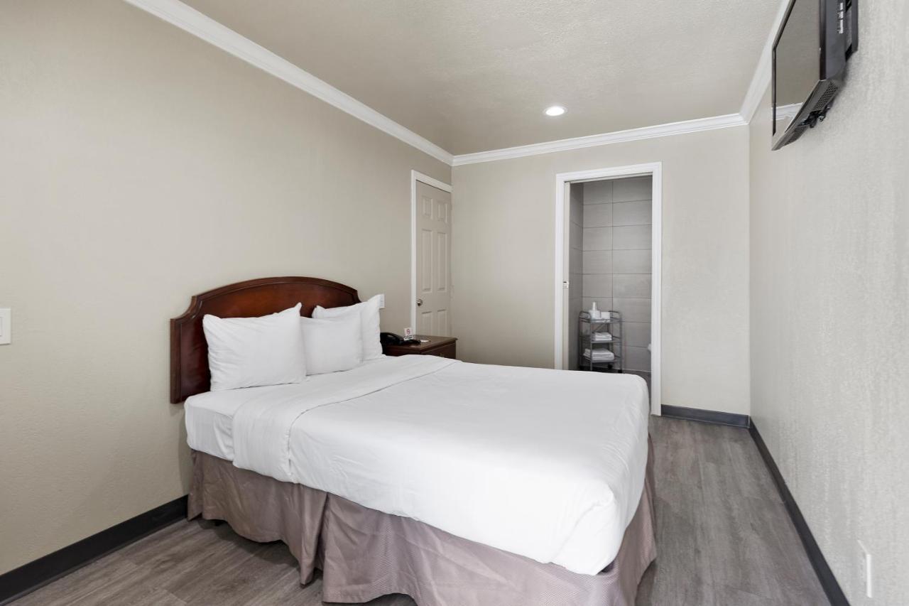 Le Blanc Inn & Suites El Monte Exteriér fotografie