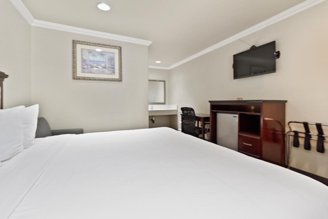 Le Blanc Inn & Suites El Monte Exteriér fotografie