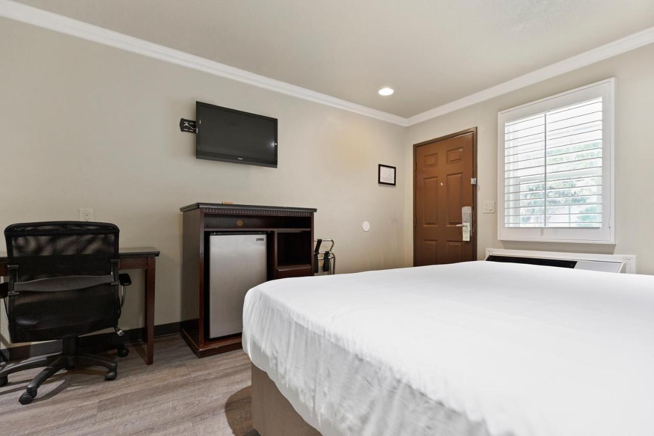 Le Blanc Inn & Suites El Monte Exteriér fotografie